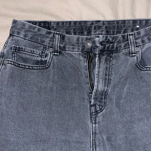 American Eagle Mom Jean